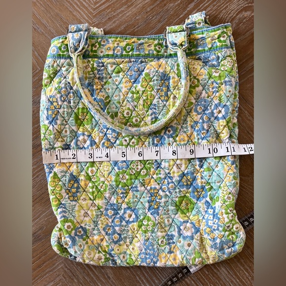 Vera Bradley Tote Bag Retired English Meadow Pattern - Picture 10 of 10